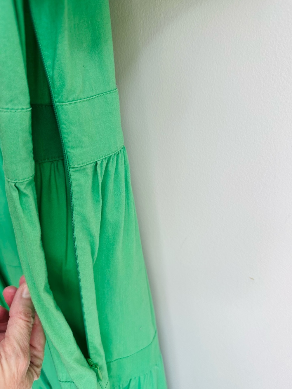 LOFT Tiered Puff Sleeve Midi Dress in Kelly Green Size 12 - Picture 9 of 15